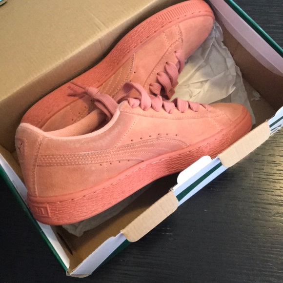 Puma shoes - Picture 3 of 3